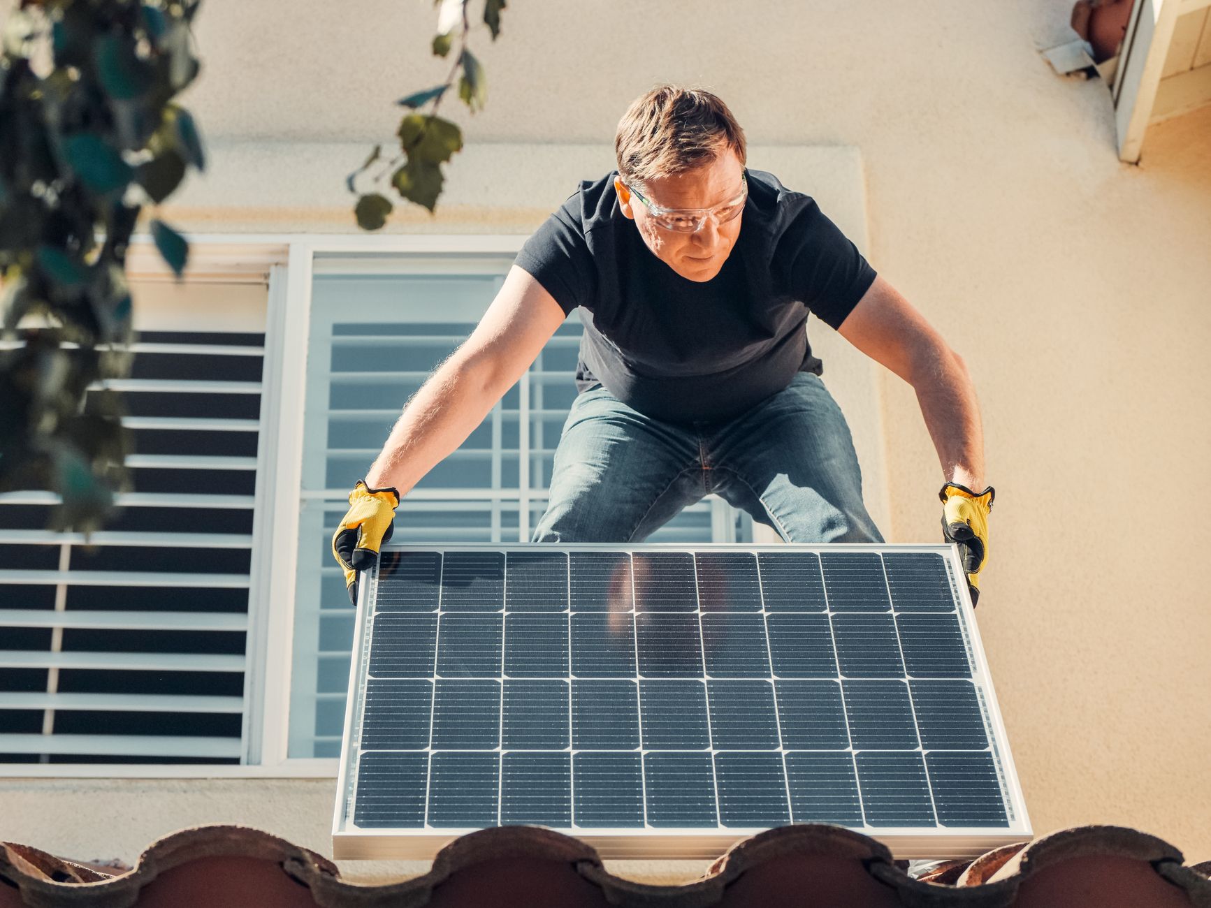 Panneau solaire 2000 W quels — installation de panneaux solaires sur toit